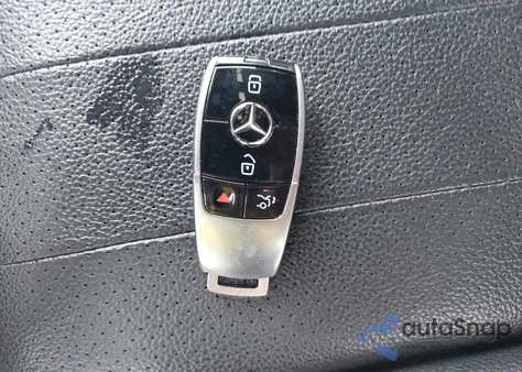 2017 Mercedes-Benz E 300 4Matic из США, поврежденный, VIN WDDZF4KB4HA059138